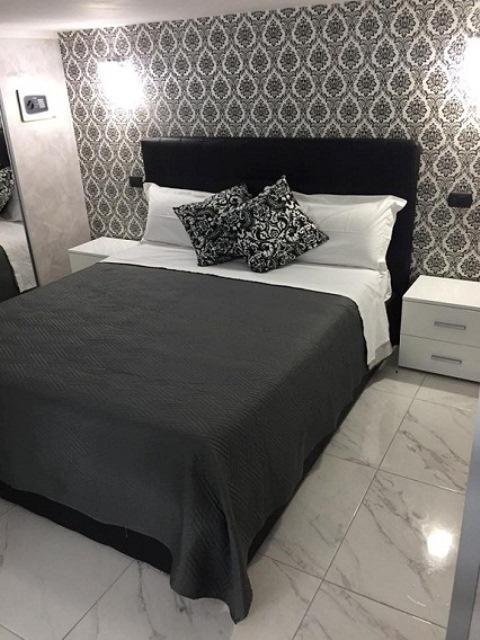 Sannazzaro 70 *