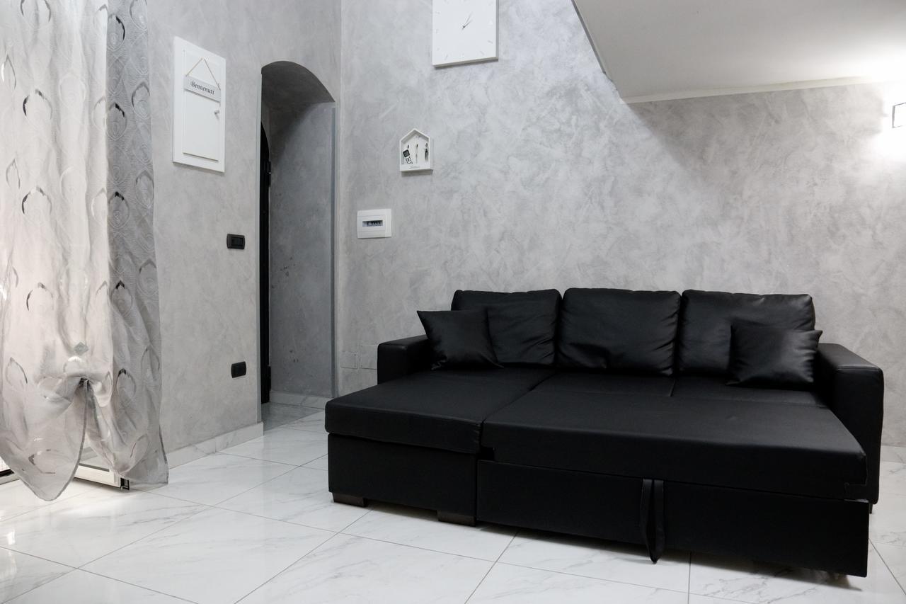 Sannazzaro 70 Holiday home *